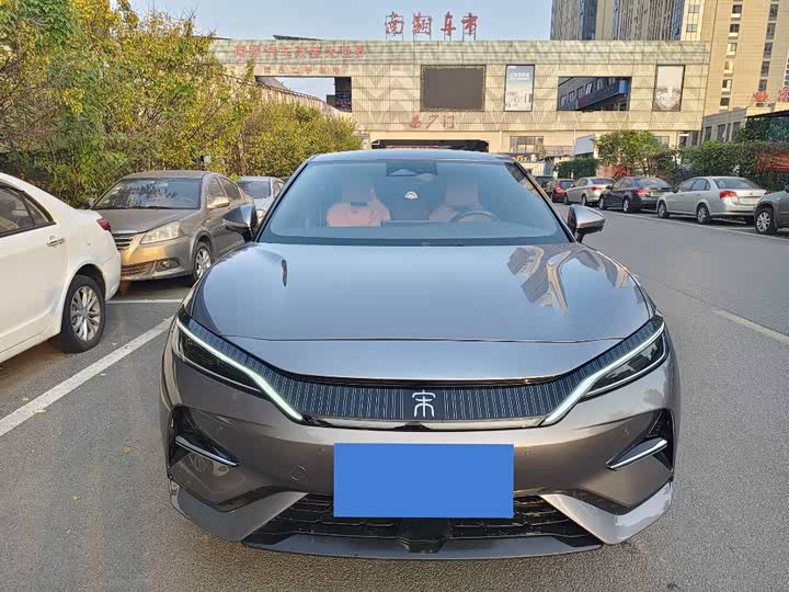 Фото 2 - BYD Song L