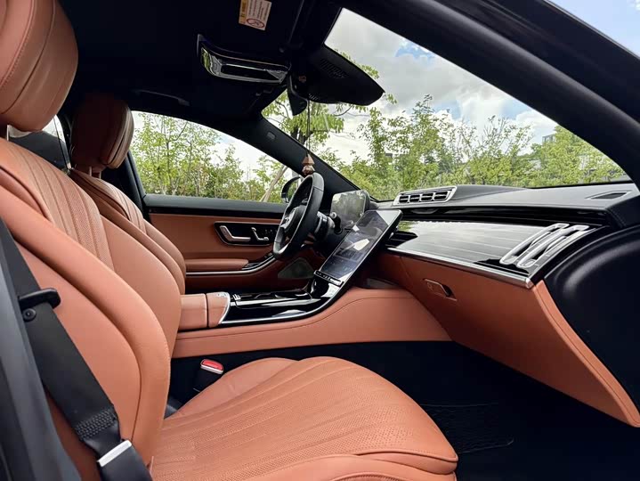 Фото 11 - Mercedes-Benz S-Class