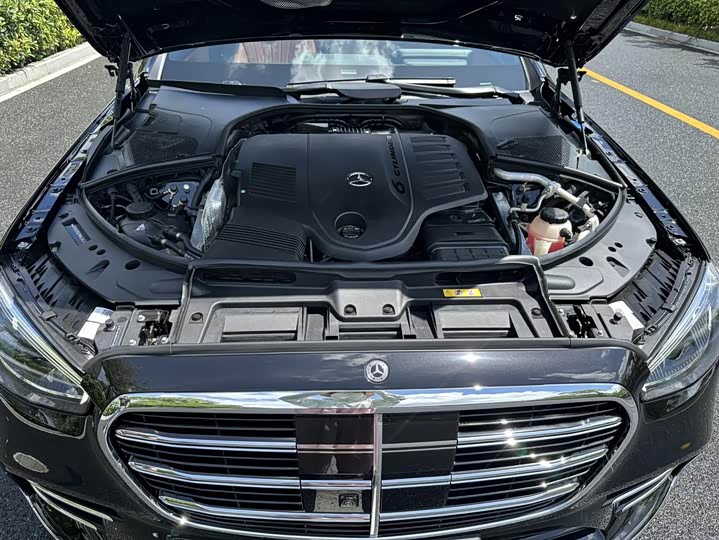 Фото 19 - Mercedes-Benz S-Class