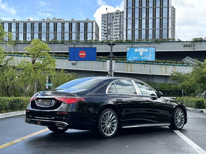 Фото 5 - Mercedes-Benz S-Class