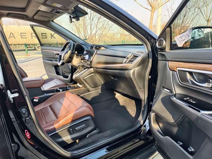 Фото 10 - Honda CR-V