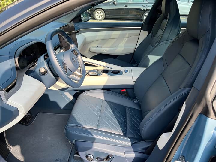 Фото 5 - Zeekr 001