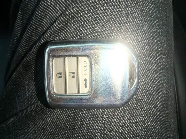 Фото 9 - Honda Accord