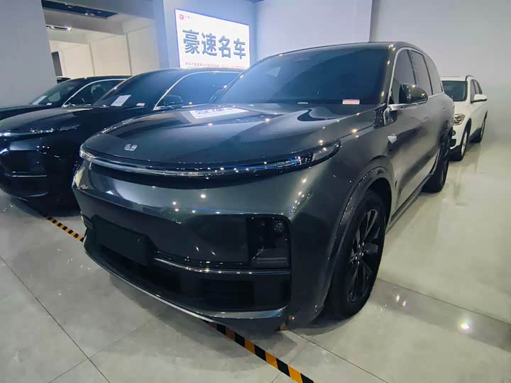 Фото 1 - LiXiang L8