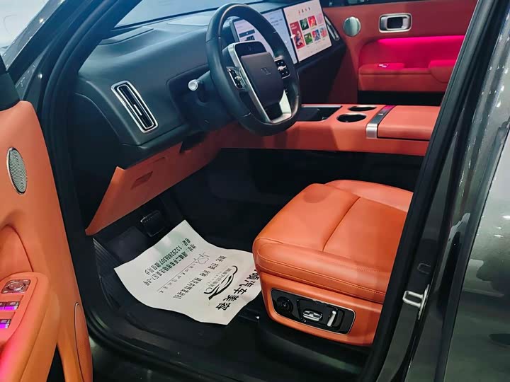 Фото 9 - LiXiang L8