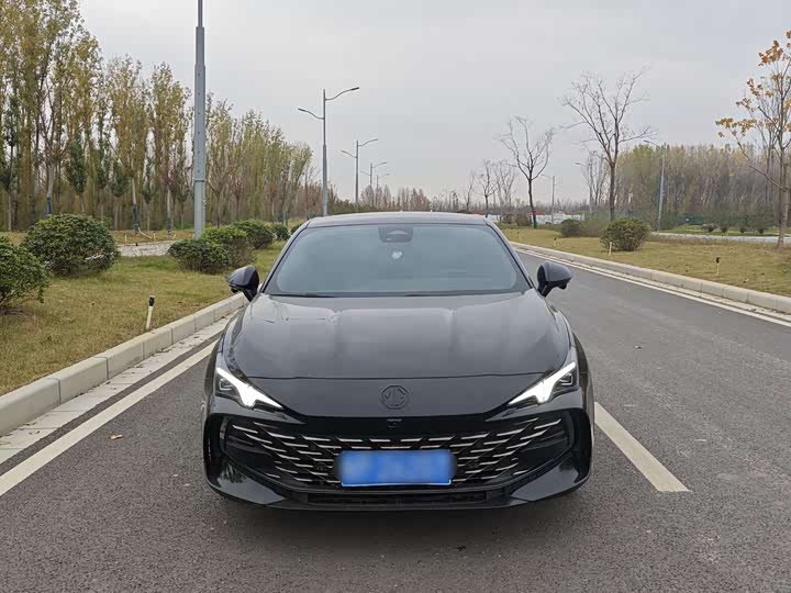 Фото 2 - MG Motor 7