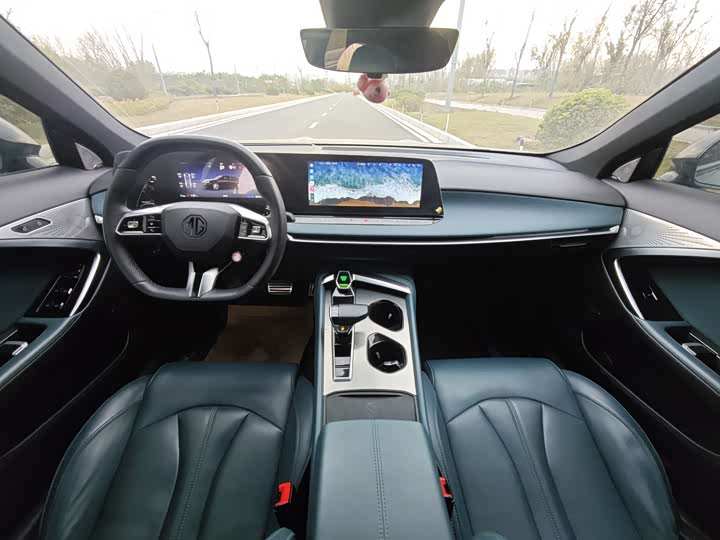 Фото 6 - MG Motor 7