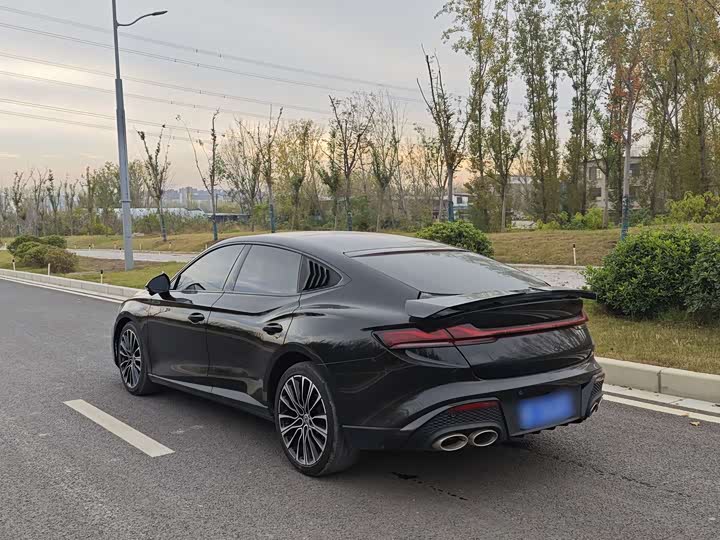 Фото 9 - MG Motor 7