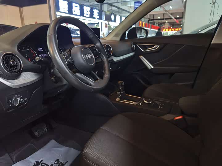 Фото 4 - Audi Q2L