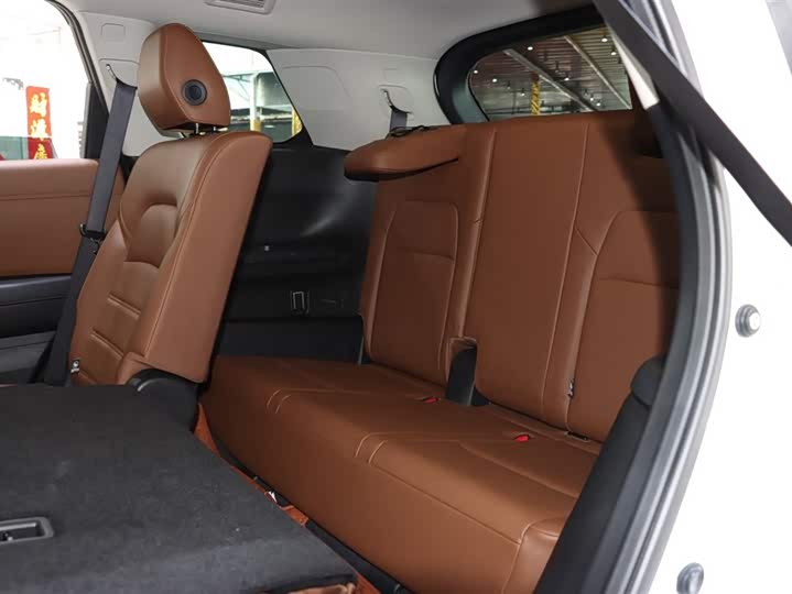 Фото 12 - Nissan Pathfinder