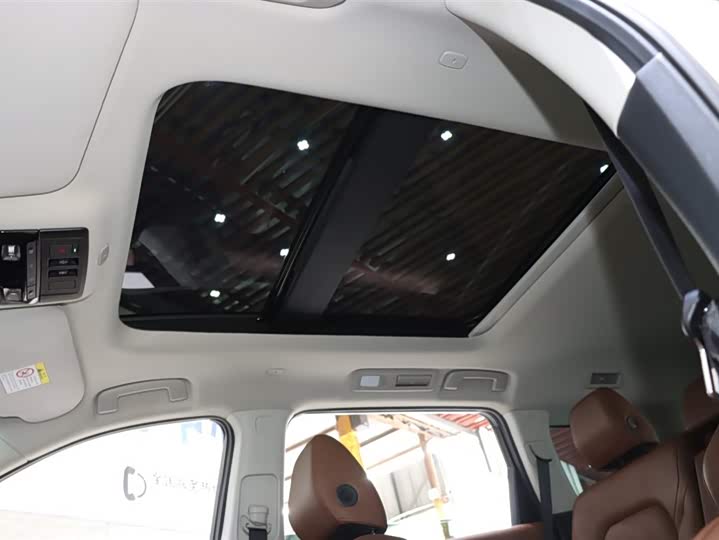 Фото 18 - Nissan Pathfinder