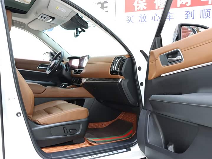 Фото 8 - Nissan Pathfinder