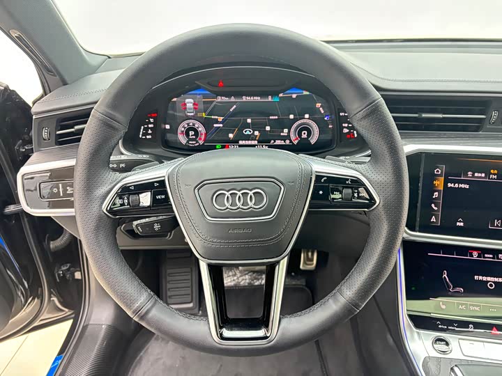 Фото 4 - Audi A6L