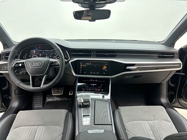 Фото 5 - Audi A6L