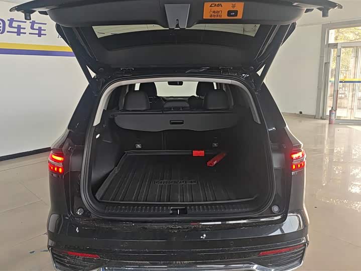 Фото 4 - Geely Monjaro