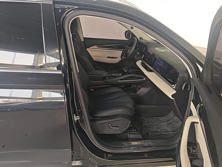 Фото 8 - Geely Monjaro