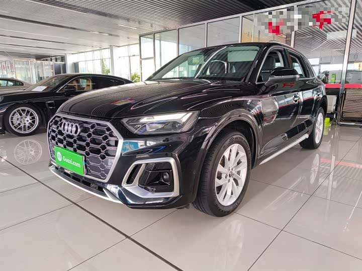 Фото 2 - Audi Q5L