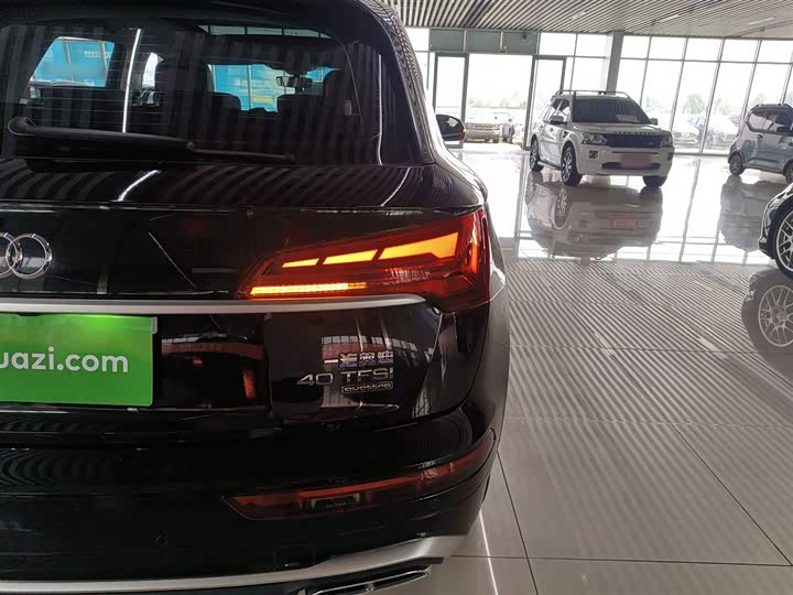 Фото 8 - Audi Q5L