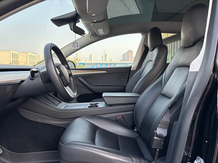 Фото 7 - Tesla Model Y