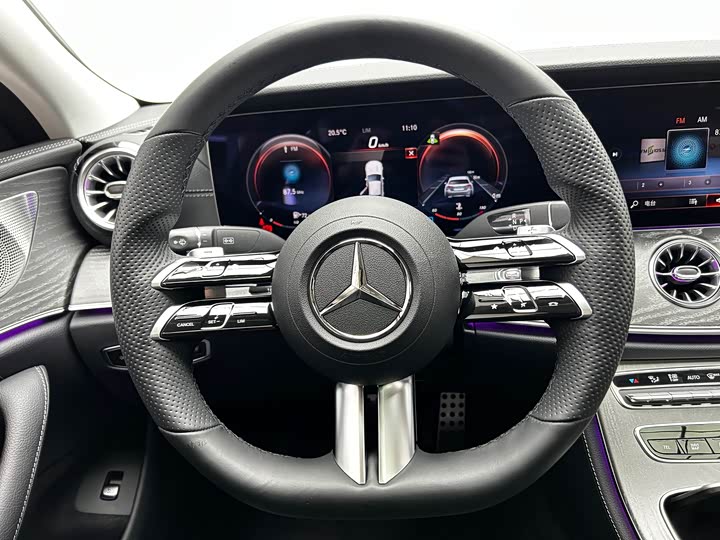 Фото 15 - Mercedes-Benz CLS-Class