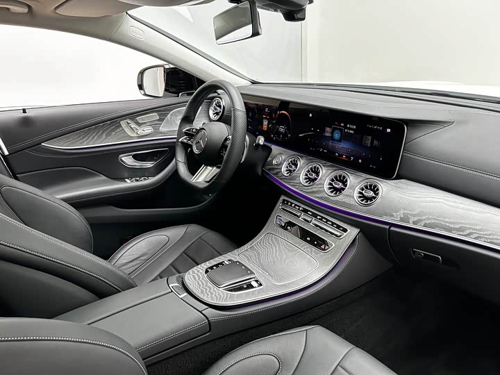 Фото 19 - Mercedes-Benz CLS-Class