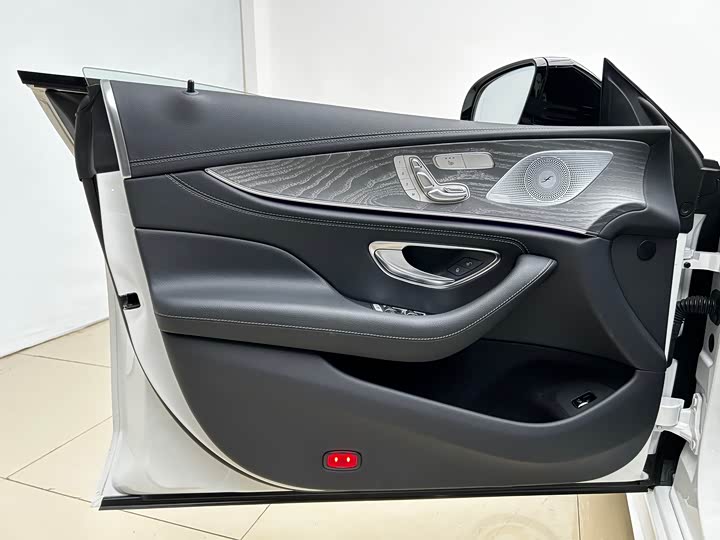 Фото 5 - Mercedes-Benz CLS-Class