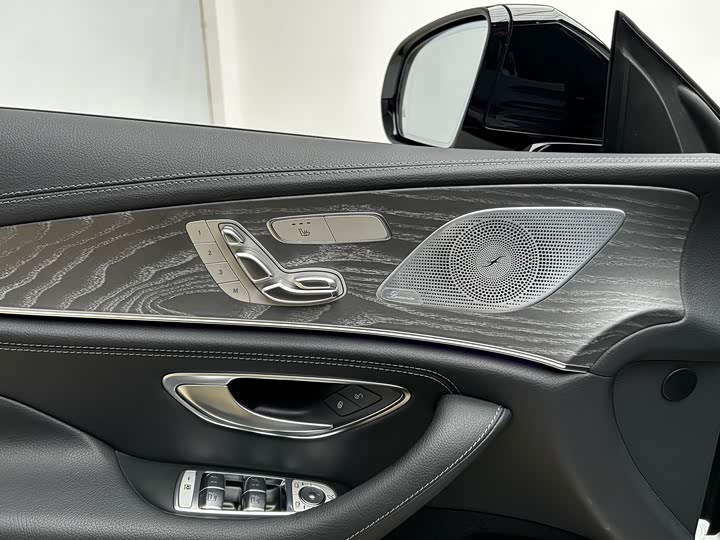 Фото 6 - Mercedes-Benz CLS-Class