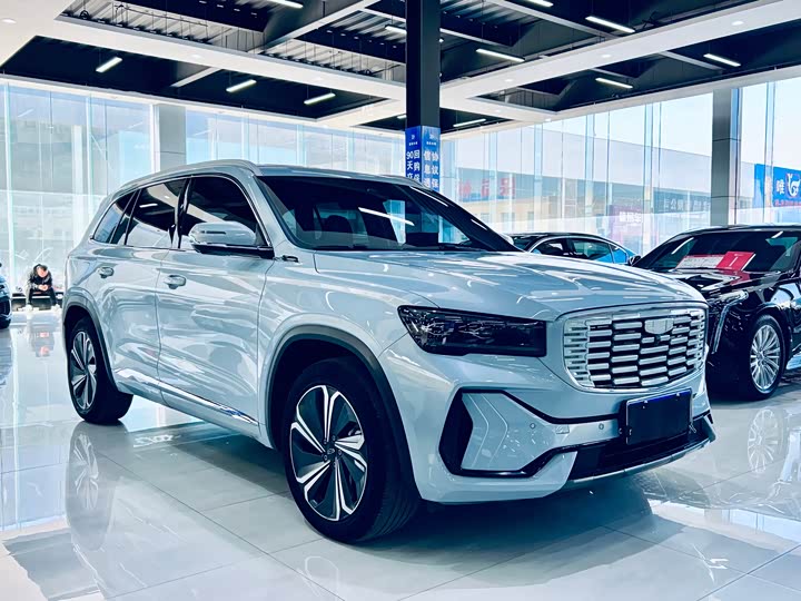 Фото 3 - Geely Monjaro