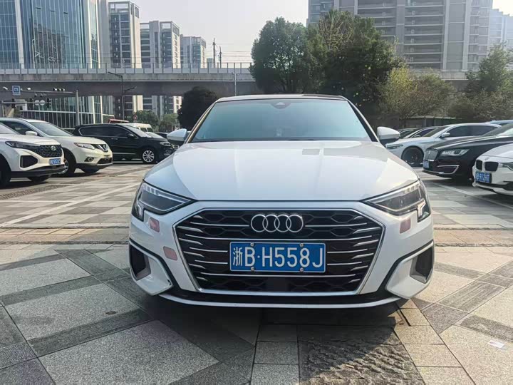 Фото 2 - Audi A3