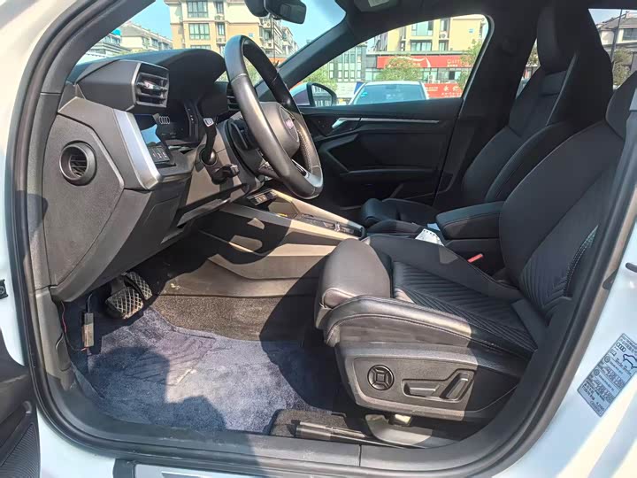 Фото 8 - Audi A3