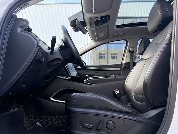 Фото 4 - Hyundai Tucson L