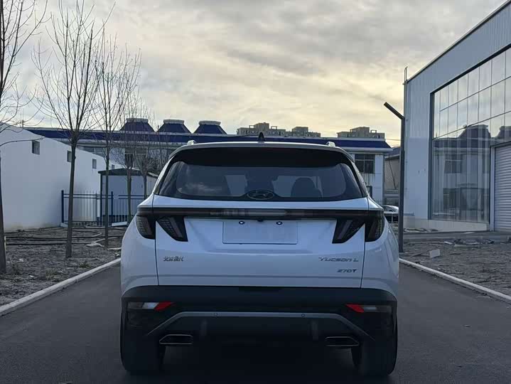 Фото 8 - Hyundai Tucson L