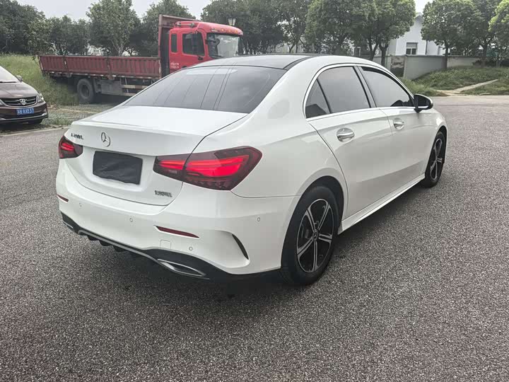 Фото 5 - Mercedes-Benz A-Class