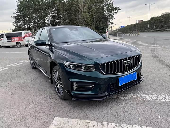 Фото 3 - Geely Preface