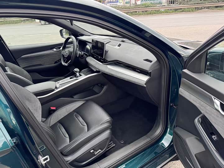 Фото 5 - Geely Preface