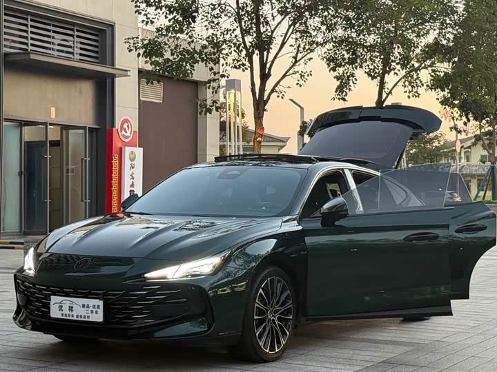 Фото 21 - MG Motor 7