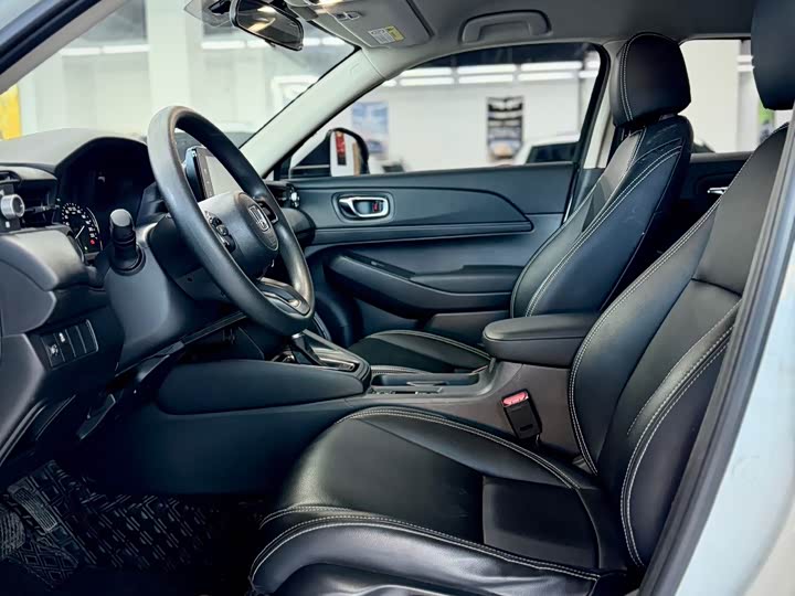 Фото 10 - Honda Vezel