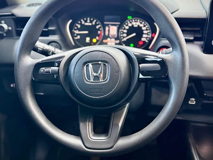 Фото 20 - Honda Vezel