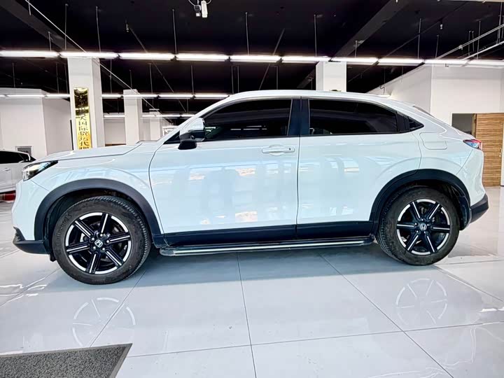 Фото 3 - Honda Vezel