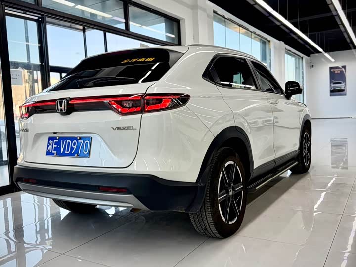 Фото 6 - Honda Vezel