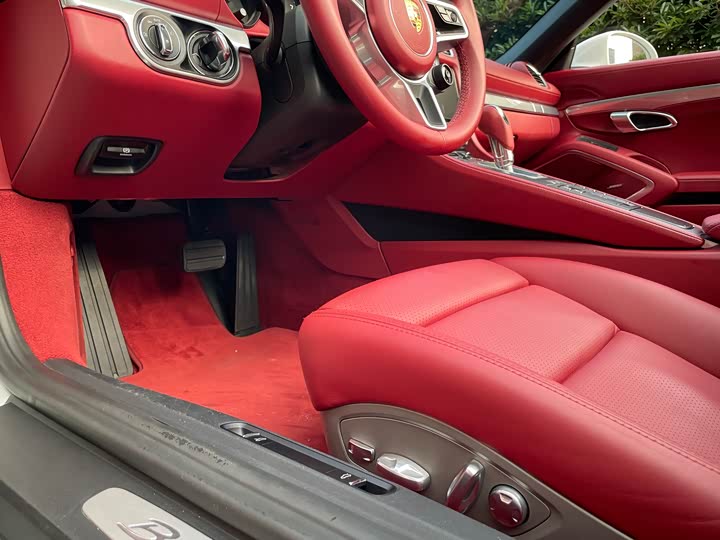 Фото 10 - Porsche 718