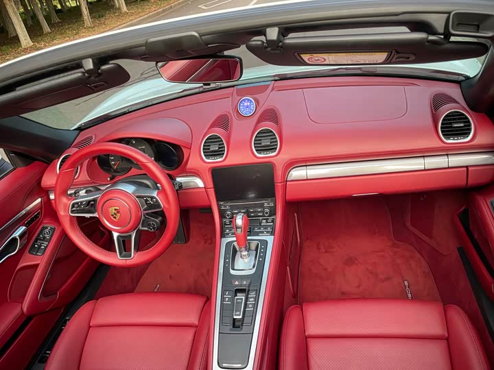 Фото 24 - Porsche 718