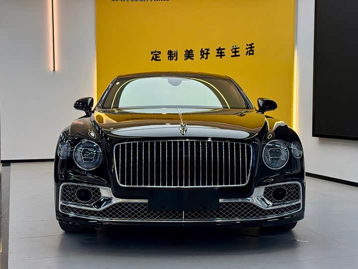 Фото 2 - Bentley Flying Spur Hybrid