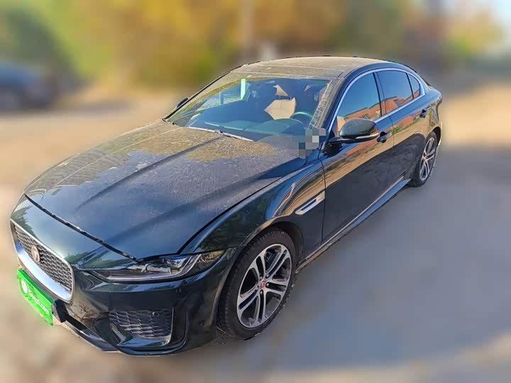 Фото 2 - Jaguar XE L