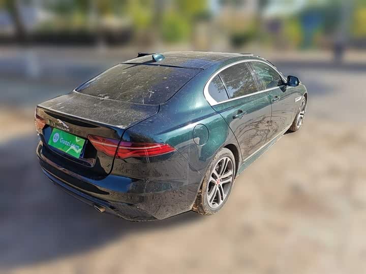 Фото 7 - Jaguar XE L