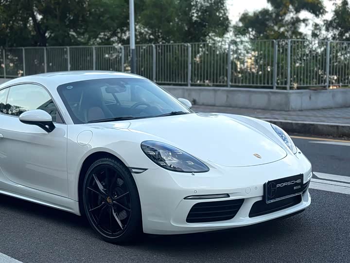 Фото 32 - Porsche 718