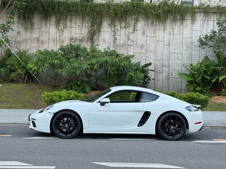 Фото 9 - Porsche 718