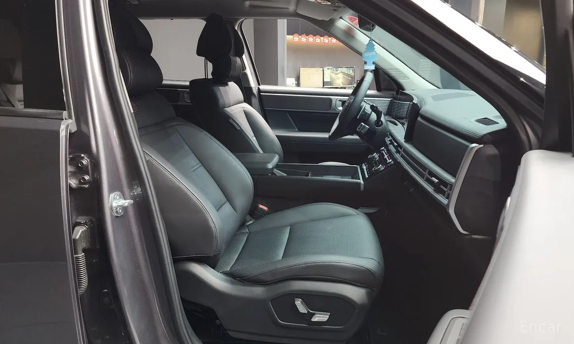 Фото 11 - Hyundai Santa Fe