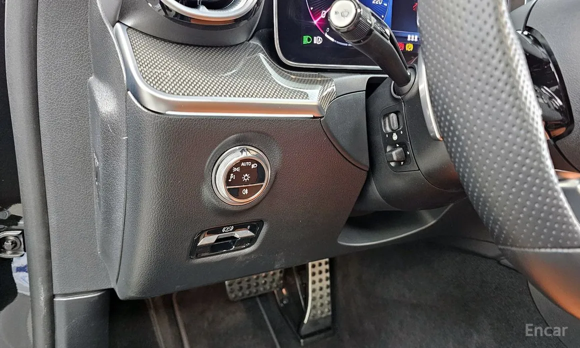 Фото 16 - Mercedes-Benz C-Class