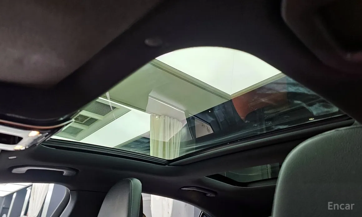 Фото 19 - Mercedes-Benz C-Class